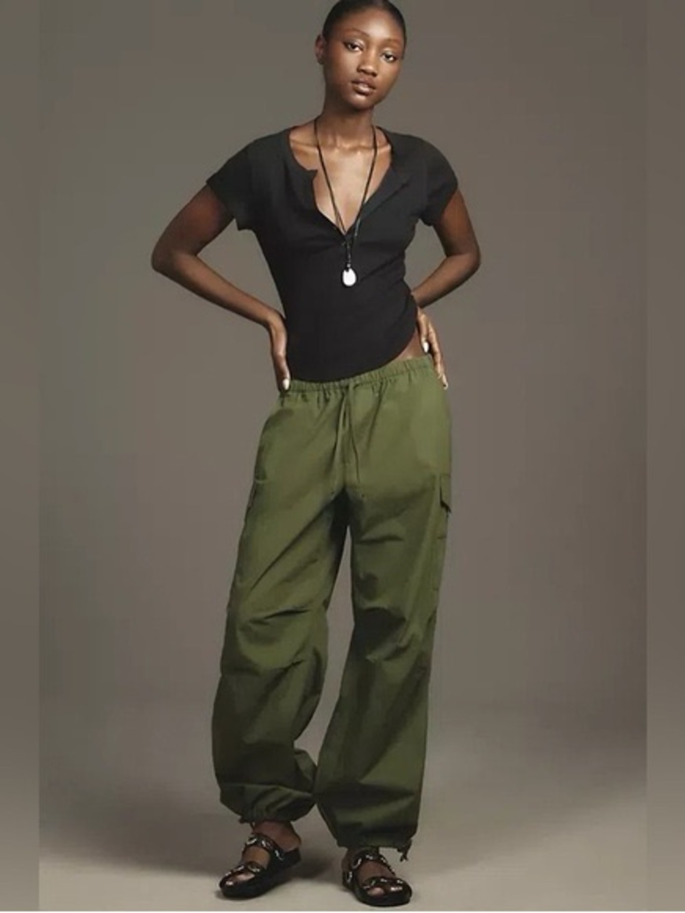Anthropologie Pilcro Pull On Parachute Cargo Pants Med Green Utilitarian Chic